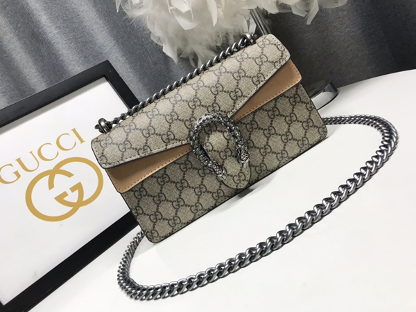 激安グッチバッグコピー内部構造
